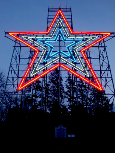 Mill Mountain Star